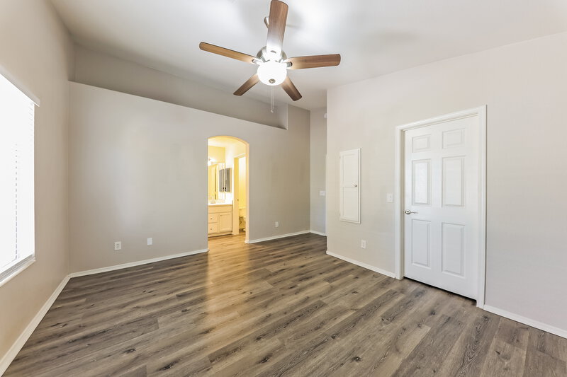 1,860/Mo, 14740 W Willow Ln Surprise, AZ 85374 Main Bedroom View 2