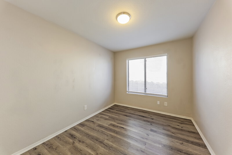 1,860/Mo, 14740 W Willow Ln Surprise, AZ 85374 Bedroom View 2