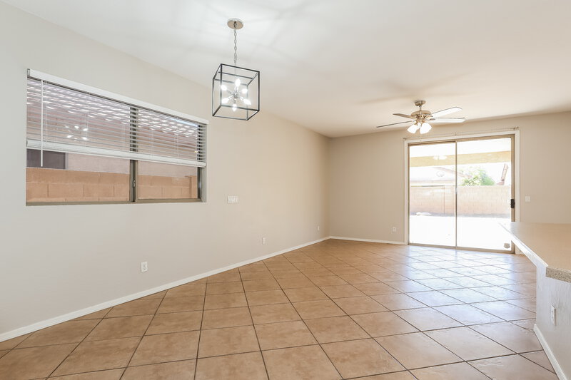1,925/Mo, 11217 W Berkeley Rd Avondale, AZ 85392 Dining Room View