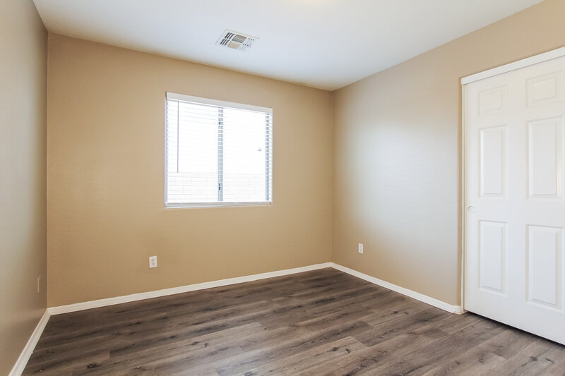 2,455/Mo, 1715 W Saint Catherine Ave Phoenix, AZ 85041 Misc View 9