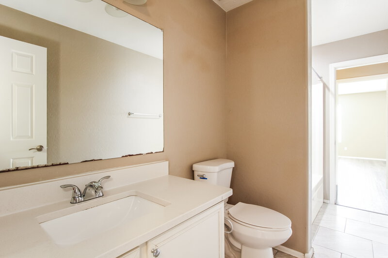 2,455/Mo, 1715 W Saint Catherine Ave Phoenix, AZ 85041 Misc View 12