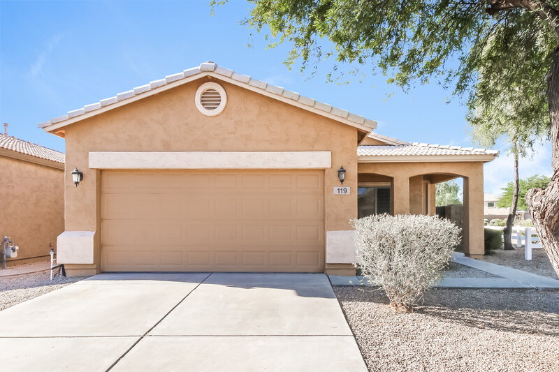 1,910/Mo, 119 E Mountain View Rd San Tan Valley, AZ 85143 External View
