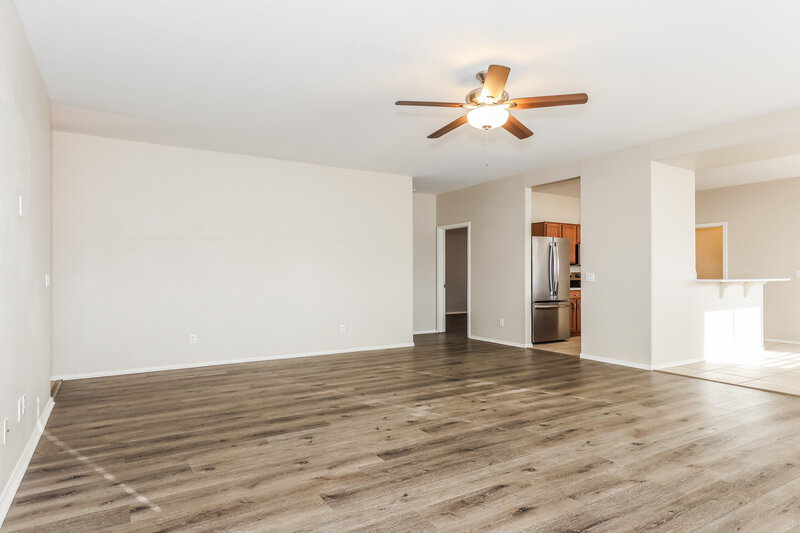 1,835/Mo, 119 E Mountain View Rd San Tan Valley, AZ 85143 Living Room View 2