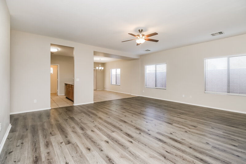 1,910/Mo, 119 E Mountain View Rd San Tan Valley, AZ 85143 Living Room View 4