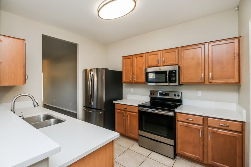 1,910/Mo, 119 E Mountain View Rd San Tan Valley, AZ 85143 Kitchen View