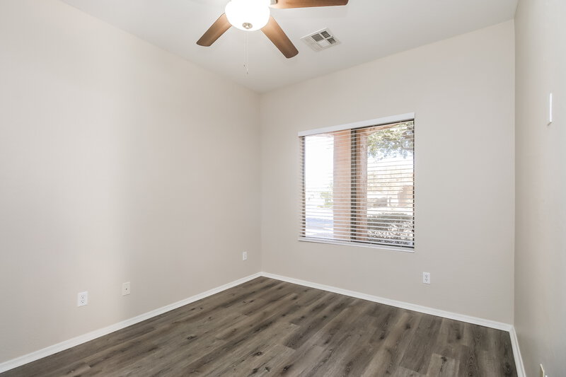 1,910/Mo, 119 E Mountain View Rd San Tan Valley, AZ 85143 Bedroom View
