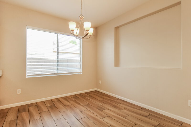 1,995/Mo, 12026 W Yuma St Avondale, AZ 85323 Dining Room View