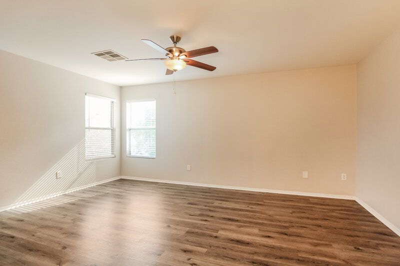 1,995/Mo, 12026 W Yuma St Avondale, AZ 85323 Main Bedroom View