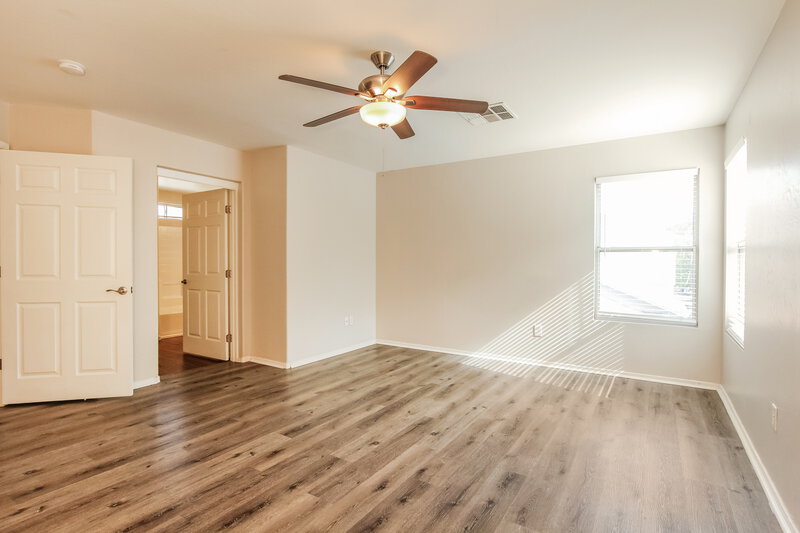 1,995/Mo, 12026 W Yuma St Avondale, AZ 85323 Main Bedroom View 2