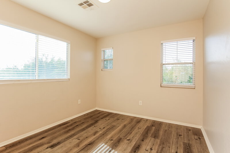 1,995/Mo, 12026 W Yuma St Avondale, AZ 85323 Bedroom View