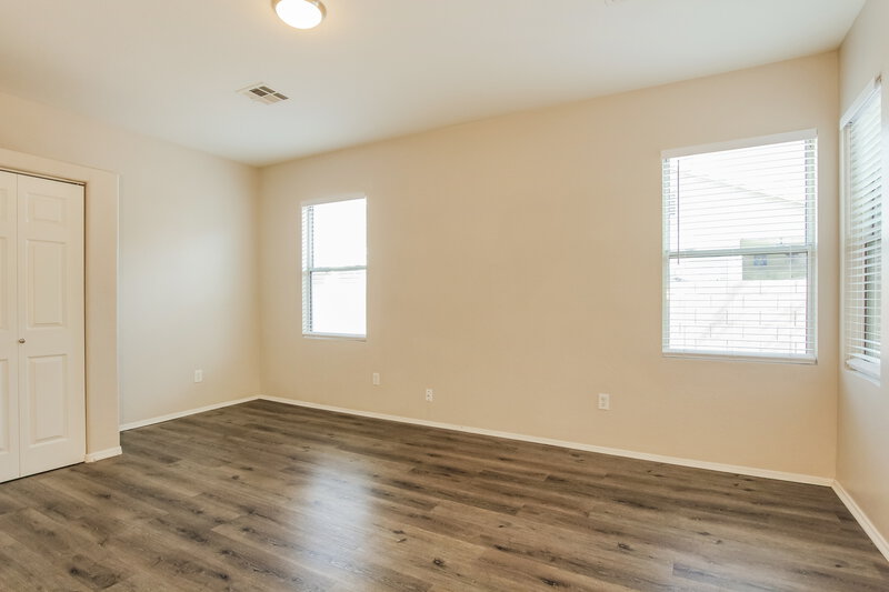 1,995/Mo, 12026 W Yuma St Avondale, AZ 85323 Bedroom View 4