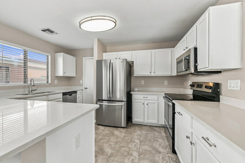2,480/Mo, 12456 W Mandalay Ln El Mirage, AZ 85335 Kitchen View