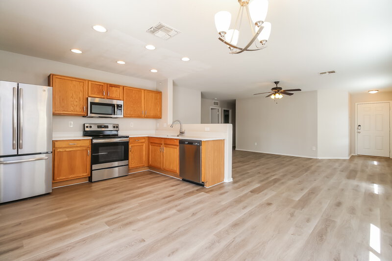 1,880/Mo, 1191 E Desert Moon Trl San Tan Valley, AZ 85143 Kitchen View