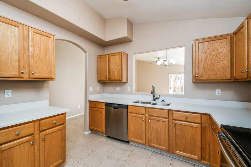 2,285/Mo, 4853 E Harmony Ave Mesa, AZ 85206 Kitchen View