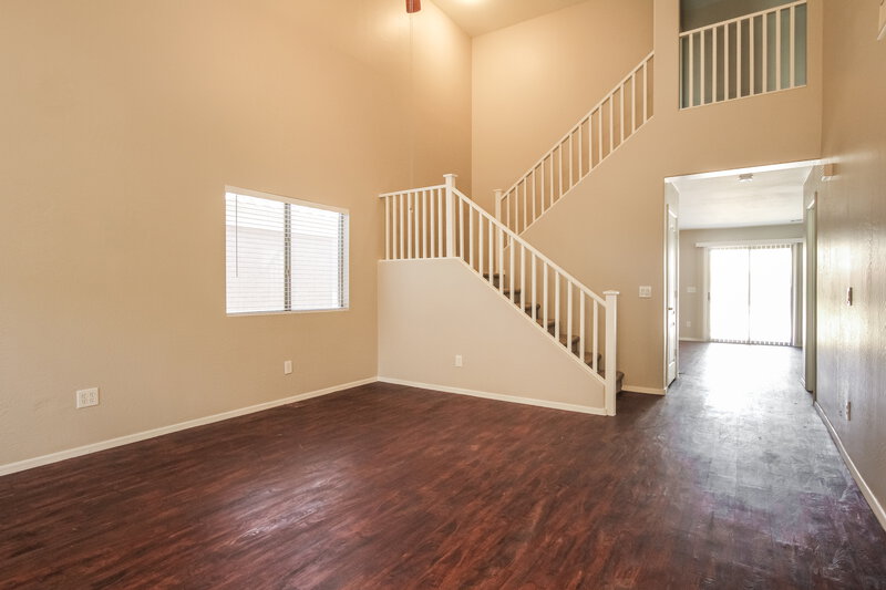 2,165/Mo, 11146 W Brittlewood Dr Phoenix, AZ 85037 Living Room View 4