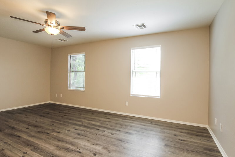 2,165/Mo, 11146 W Brittlewood Dr Phoenix, AZ 85037 Main Bedroom View