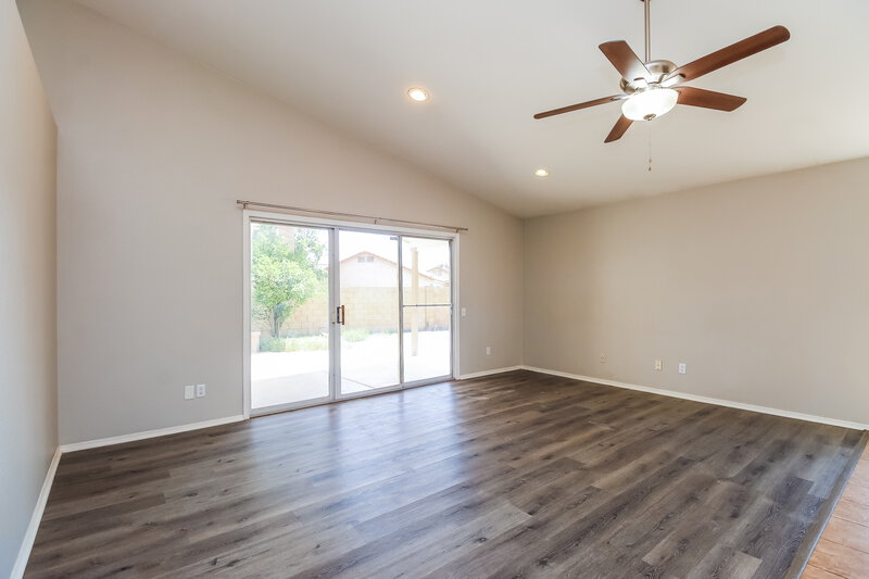 2,335/Mo, 633 S Bonito Ct Gilbert, AZ 85233 Living Room View