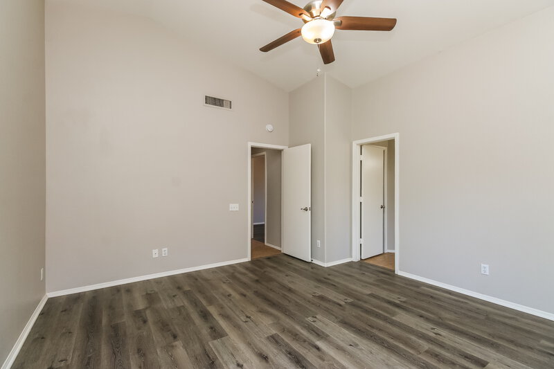 2,335/Mo, 633 S Bonito Ct Gilbert, AZ 85233 Main Bedroom View 2