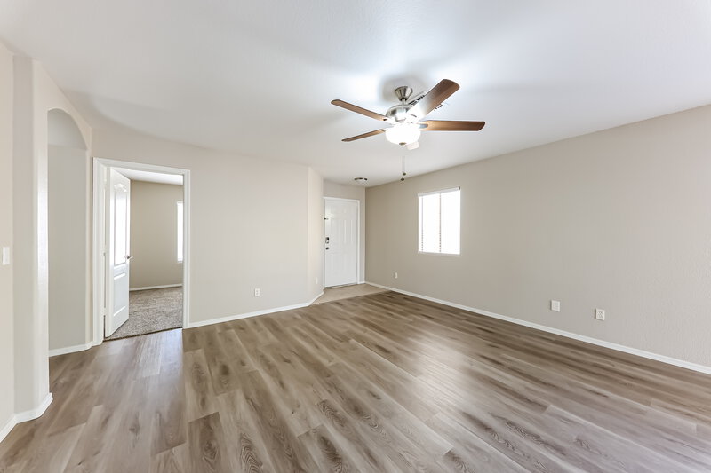 1,990/Mo, 6054 W Jones Ave Phoenix, AZ 85043 Living Room View 3