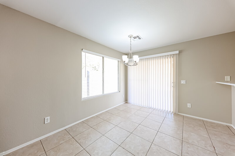 1,990/Mo, 6054 W Jones Ave Phoenix, AZ 85043 Dining Room View