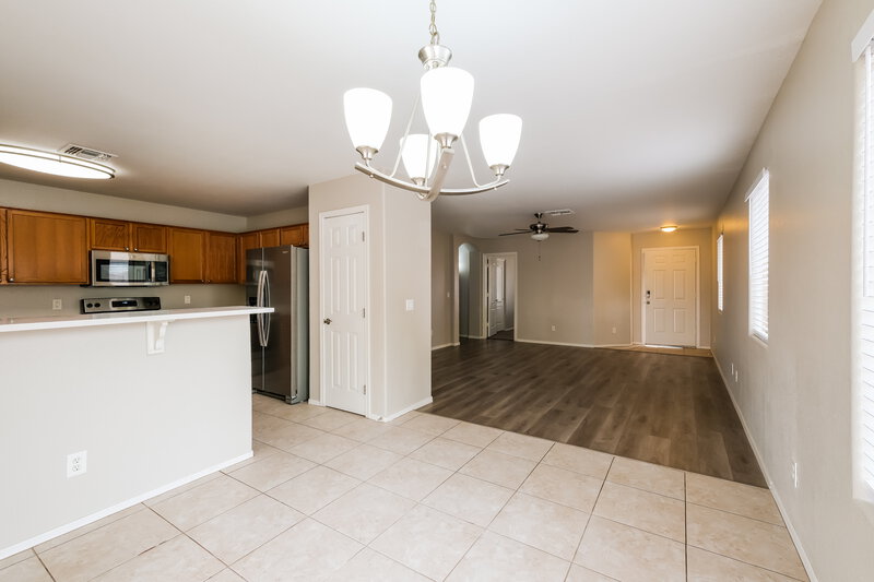 1,875/Mo, 6054 W Jones Ave Phoenix, AZ 85043 Dining Room View 2