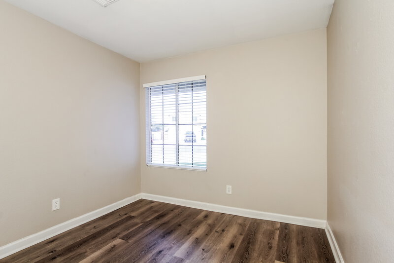 2,015/Mo, 5035 W Kristal Way Glendale, AZ 85308 Bedroom View