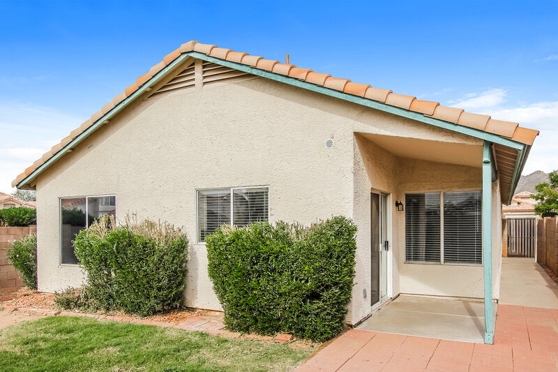 2,015/Mo, 5035 W Kristal Way Glendale, AZ 85308 Rear View 2
