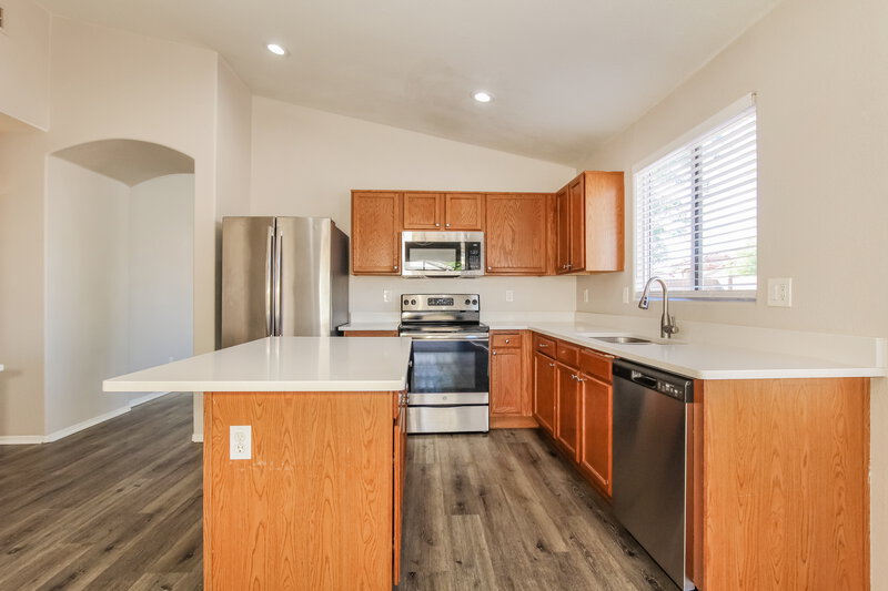 1,965/Mo, 8234 W Pima St Phoenix, AZ 85043 Kitchen View