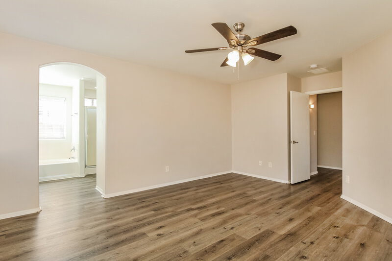 1,965/Mo, 8234 W Pima St Phoenix, AZ 85043 Main Bedroom View 2