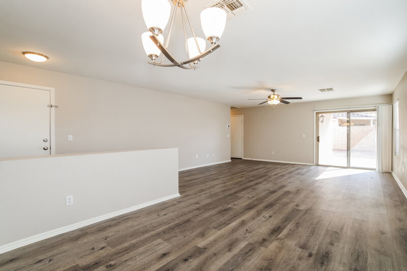 2,010/Mo, 1307 S San Vincente Ct Chandler, AZ 85286 Living Room View 3