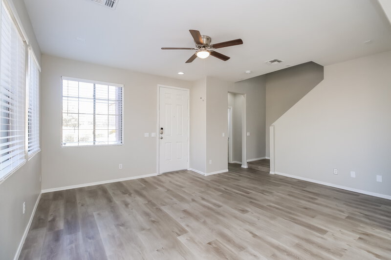 2,075/Mo, 3815 E Flower Ct Gilbert, AZ 85298 Living Room View