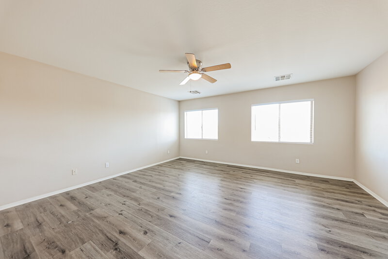 2,015/Mo, 591 S 167th Drive Goodyear, AZ 85338 Family Room View