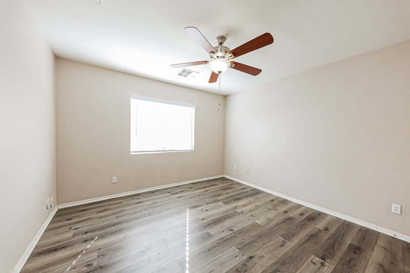 2,015/Mo, 591 S 167th Drive Goodyear, AZ 85338 Main Bedroom View