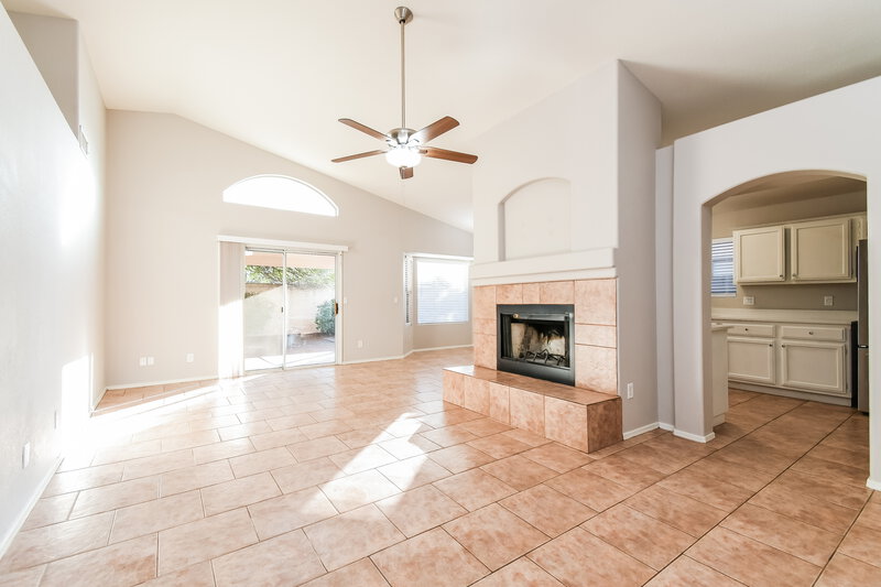 2,160/Mo, 1917 E Marquette Dr Gilbert, AZ 85234 Living Room View 2