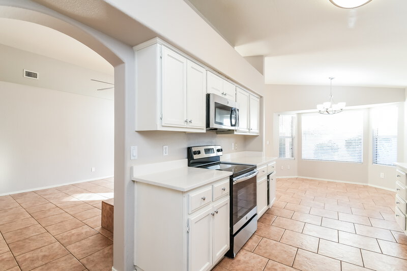 2,160/Mo, 1917 E Marquette Dr Gilbert, AZ 85234 Kitchen View 2