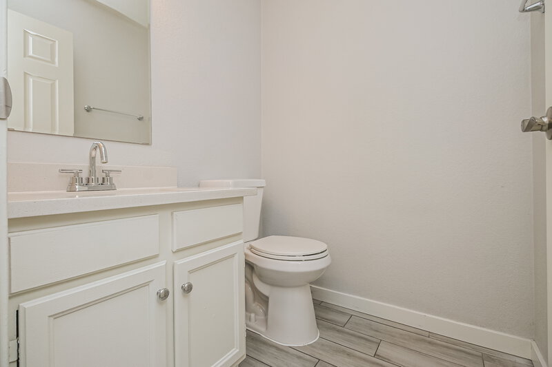 2,170/Mo, 4052 W Camino Vivaz Drive Glendale, AZ 85310 Bathroom View 2