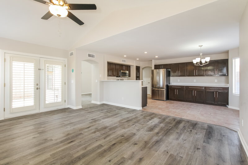 2,640/Mo, 4039 W Salter Dr Glendale, AZ 85308 Dining Room View