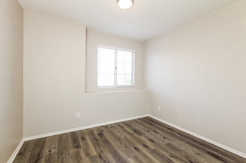 2,640/Mo, 4039 W Salter Dr Glendale, AZ 85308 Bedroom View