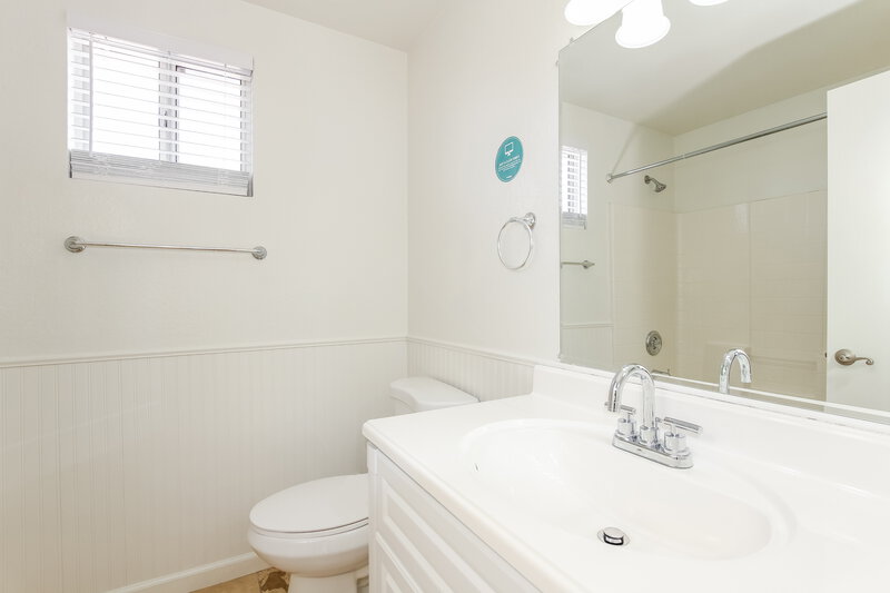 2,640/Mo, 4039 W Salter Dr Glendale, AZ 85308 Powder Room View