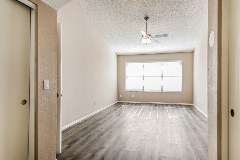 2,100/Mo, 4755 W Oraibi Dr Glendale, AZ 85308 Main Bedroom View 2