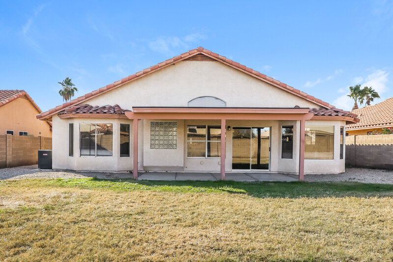1,980/Mo, 12218 W Cambridge Ave Avondale, AZ 85392 Rear View