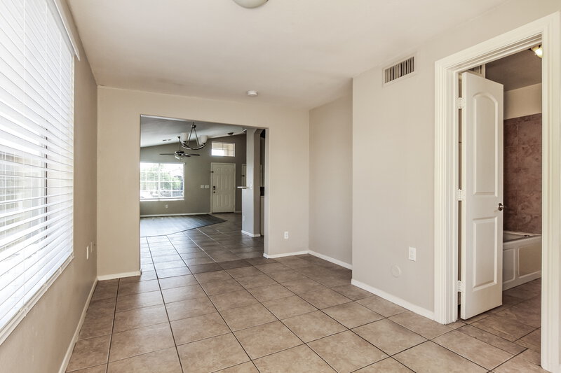 1,770/Mo, 9036 W Holly St Phoenix, AZ 85037 Dining Room View 2