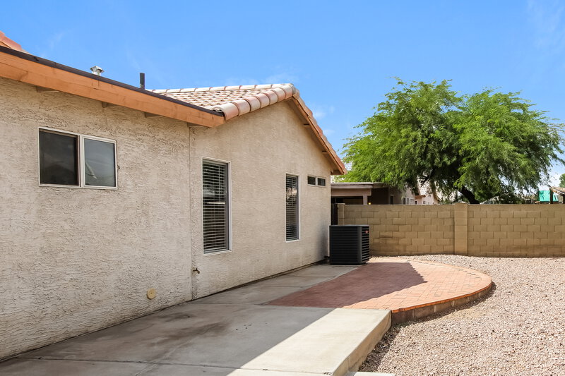 1,770/Mo, 9036 W Holly St Phoenix, AZ 85037 Rear View