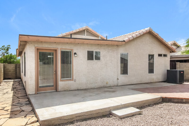 1,770/Mo, 9036 W Holly St Phoenix, AZ 85037 Rear View 2