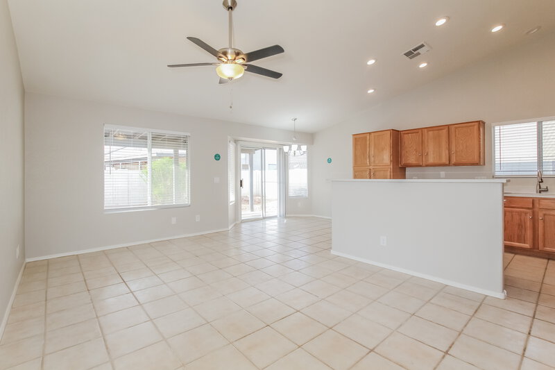 2,220/Mo, 14446 W Wendover Dr Surprise, AZ 85374 Misc View 2