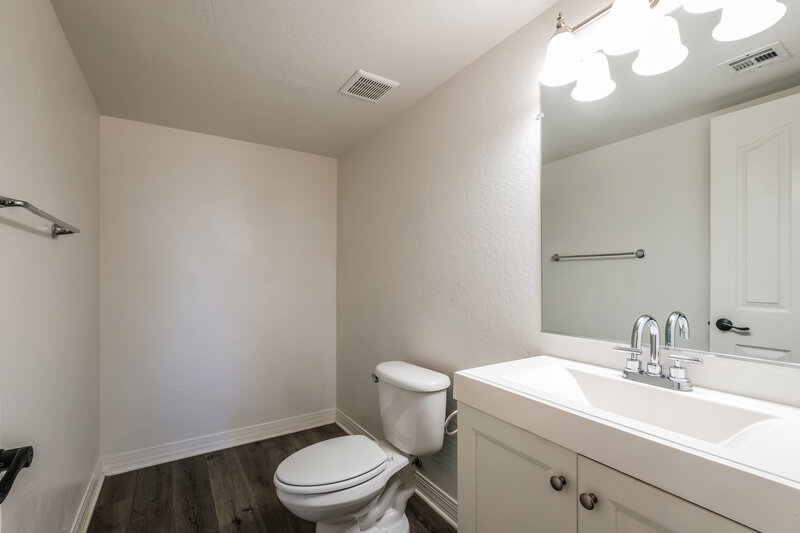 2,250/Mo, 10438 W Georgia Ave Glendale, AZ 85307 Misc View 12