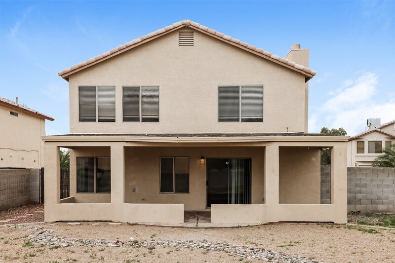2,370/Mo, 10438 W Georgia Ave Glendale, AZ 85307 Rear View