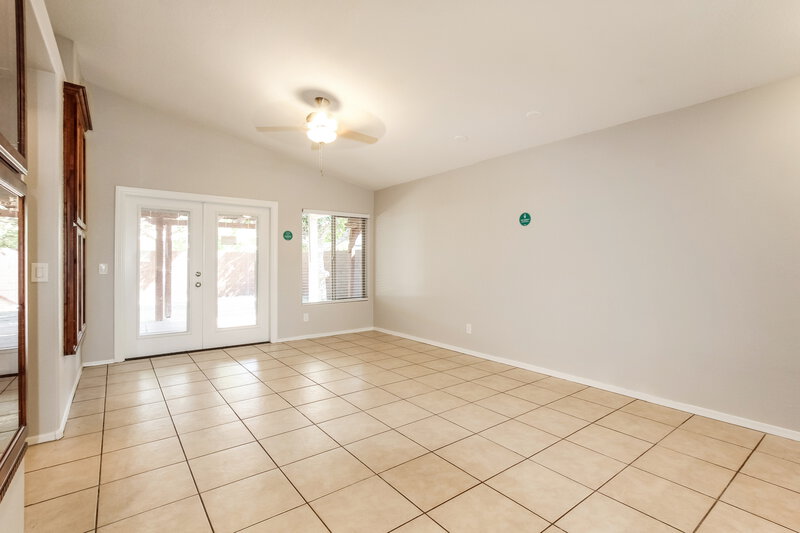 1,965/Mo, 9315 W Monroe St Peoria, AZ 85345 Living Room View