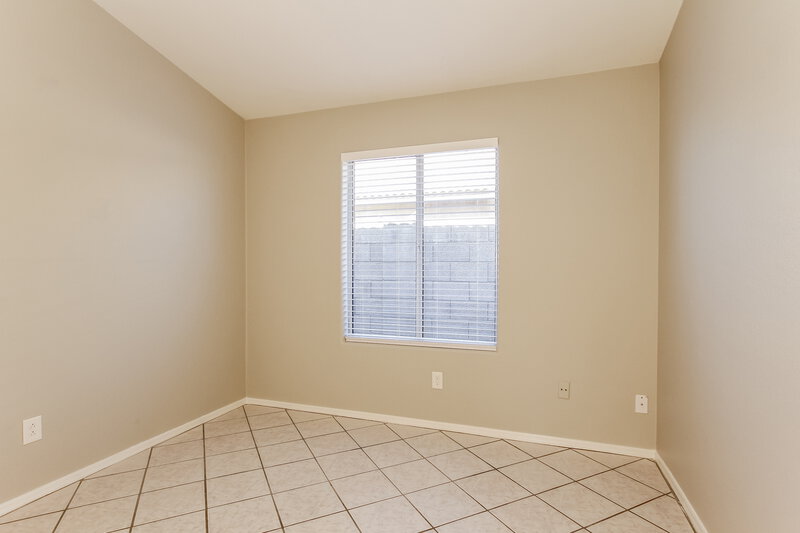 1,825/Mo, 7714 W Palo Verde Drive Glendale, AZ 85303 Misc View 10