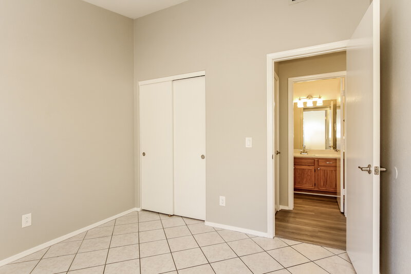 1,825/Mo, 7714 W Palo Verde Drive Glendale, AZ 85303 Misc View 11